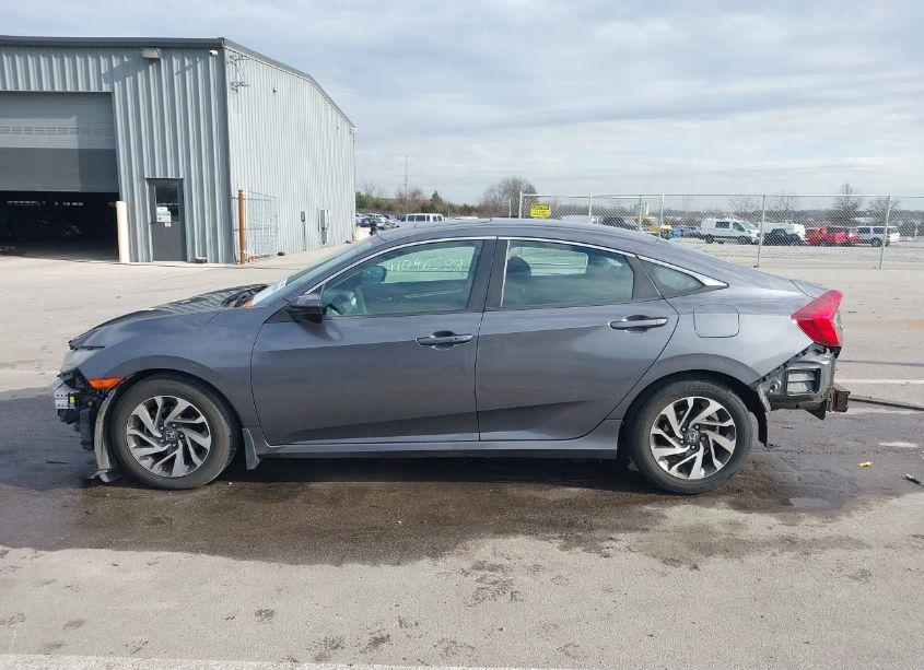 Photo 14 of 2016 Honda Civic EX (VIN 2HGFC2F72GH503070)