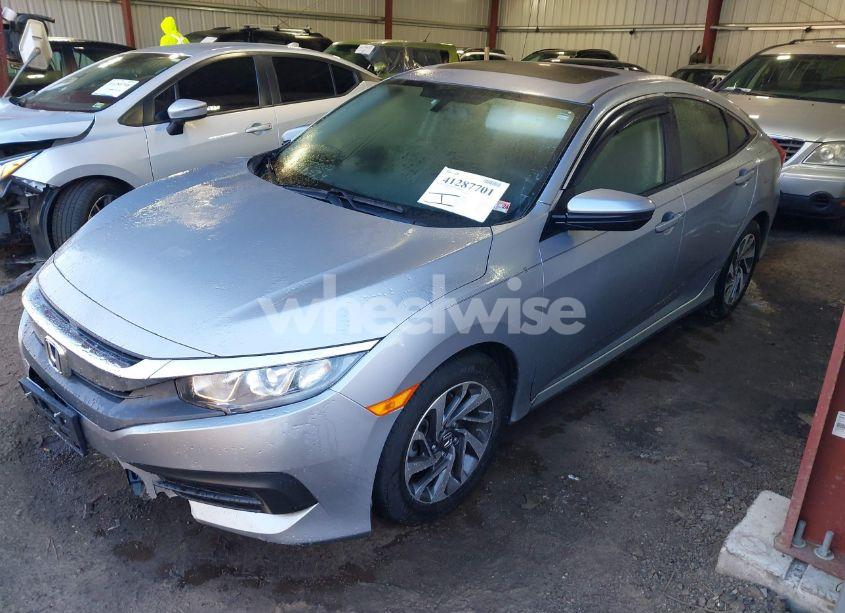Photo 2 of 2016 Honda Civic EX (VIN 2HGFC2F72GH553256)