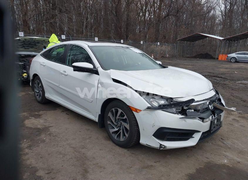 2017 Honda Civic EX (VIN 2HGFC2F72HH513275) main photo