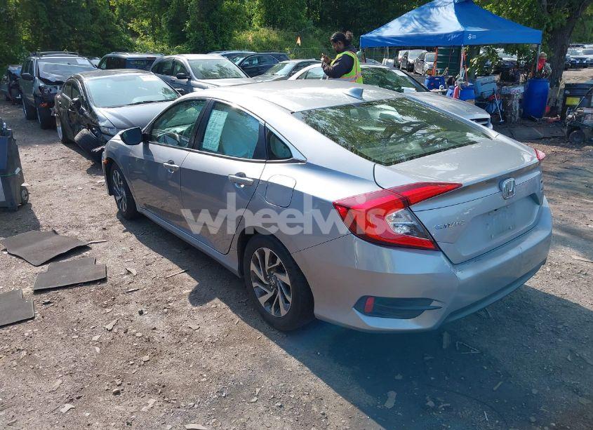 Photo 3 of 2017 Honda Civic EX (VIN 2HGFC2F72HH520517)