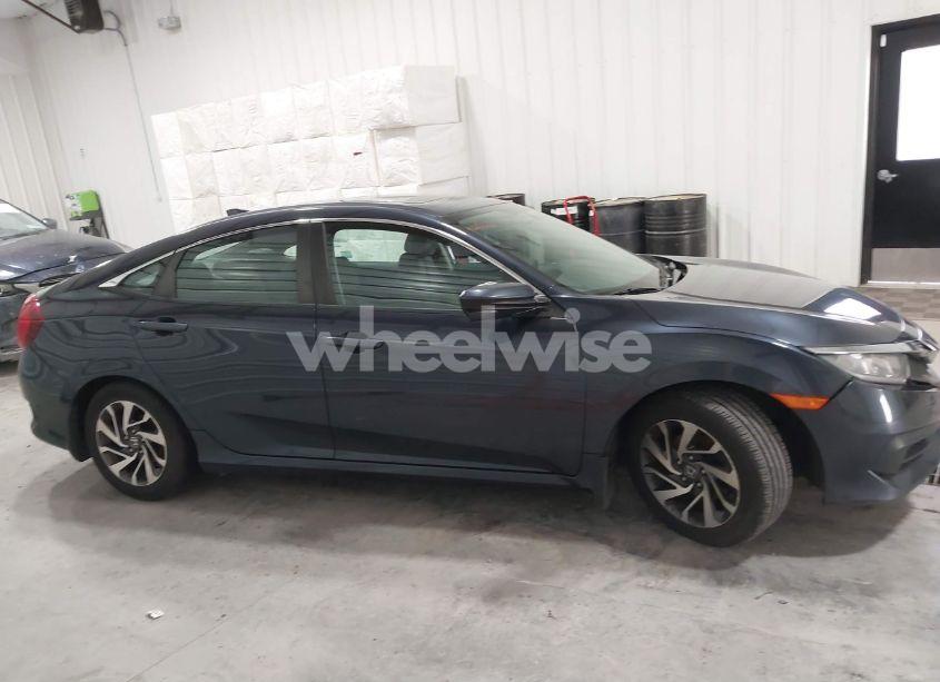 Photo 13 of 2017 Honda Civic EX (VIN 2HGFC2F72HH576456)