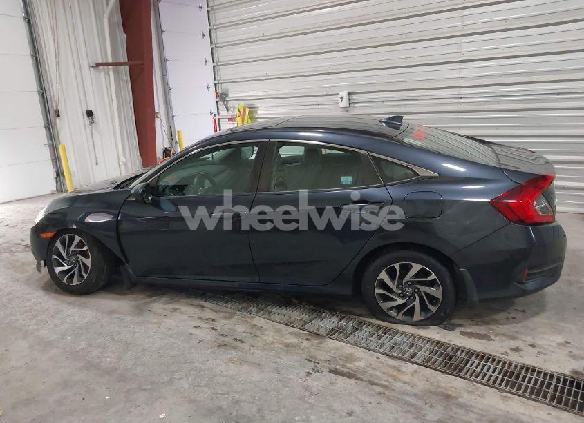 Photo 14 of 2017 Honda Civic EX (VIN 2HGFC2F72HH576456)