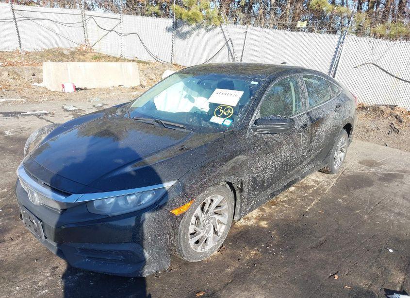 Photo 2 of 2018 Honda Civic EX (VIN 2HGFC2F72JH545231)