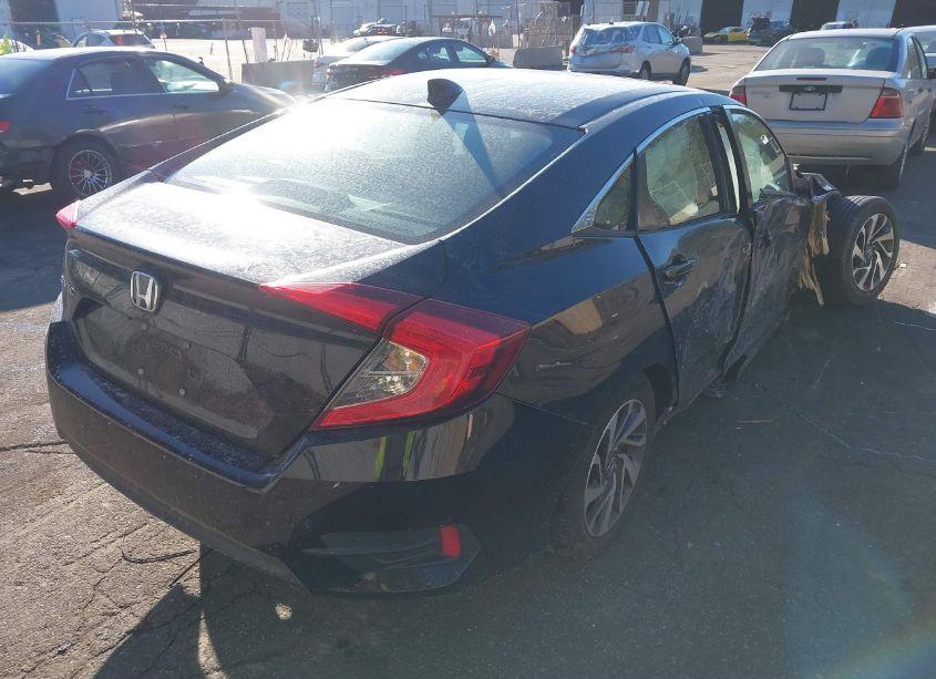 Photo 4 of 2018 Honda Civic EX (VIN 2HGFC2F72JH545231)