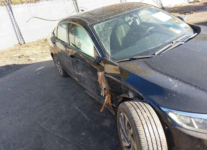 Photo 6 of 2018 Honda Civic EX (VIN 2HGFC2F72JH545231)