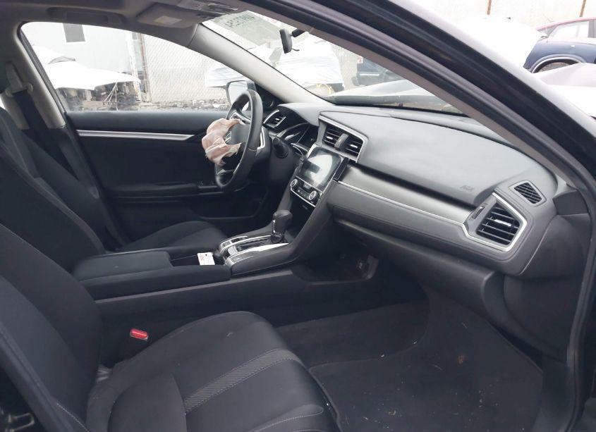 Photo 5 of 2018 Honda Civic EX (VIN 2HGFC2F72JH574762)