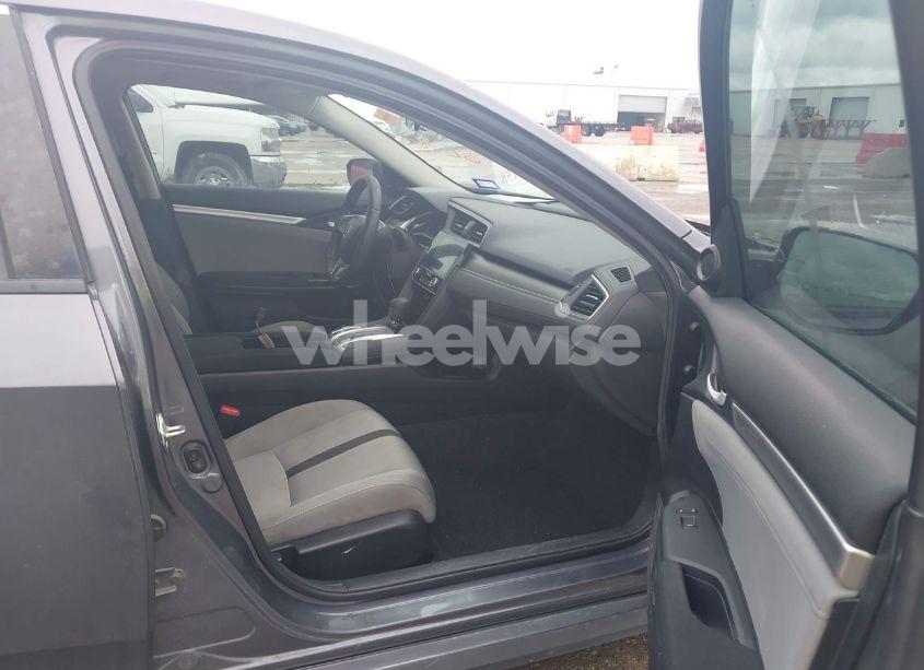 Photo 5 of 2018 Honda Civic EX (VIN 2HGFC2F72JH578309)