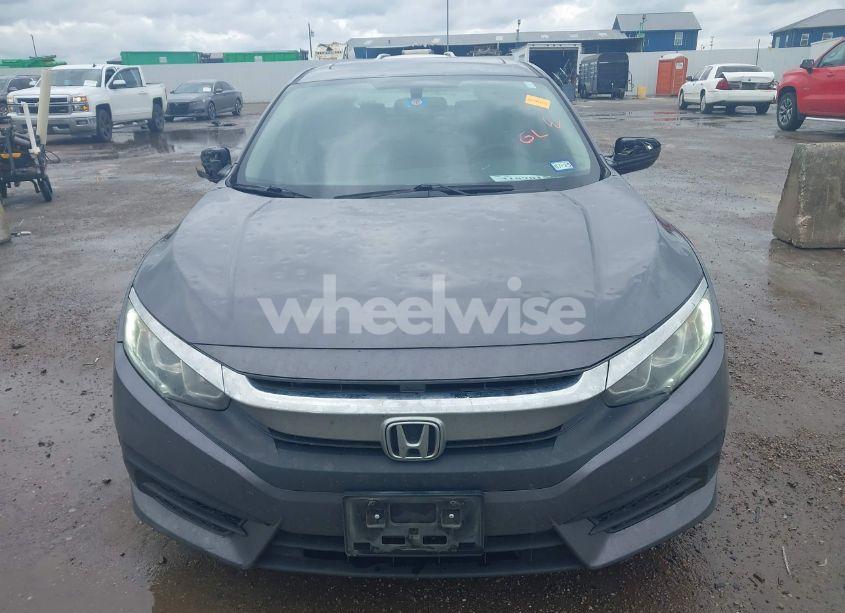 Photo 6 of 2018 Honda Civic EX (VIN 2HGFC2F72JH578309)