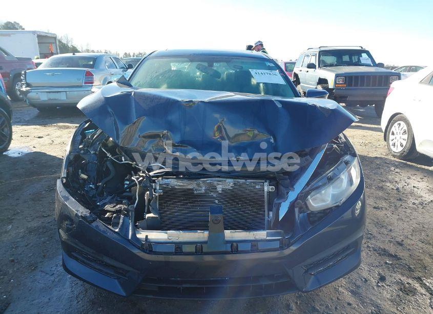 Photo 12 of 2018 Honda Civic EX (VIN 2HGFC2F72JH590248)