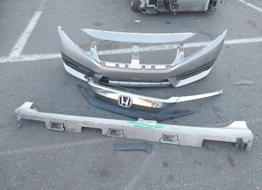 Photo 12 of 2018 Honda Civic SEDAN (VIN 2HGFC2F72JH594669)