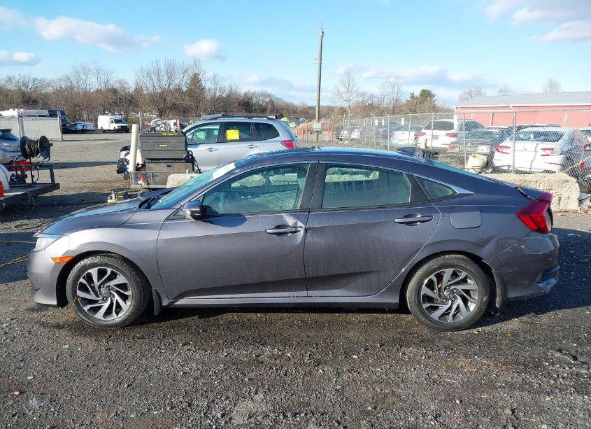 Photo 14 of 2017 Honda Civic EX (VIN 2HGFC2F73HH541490)