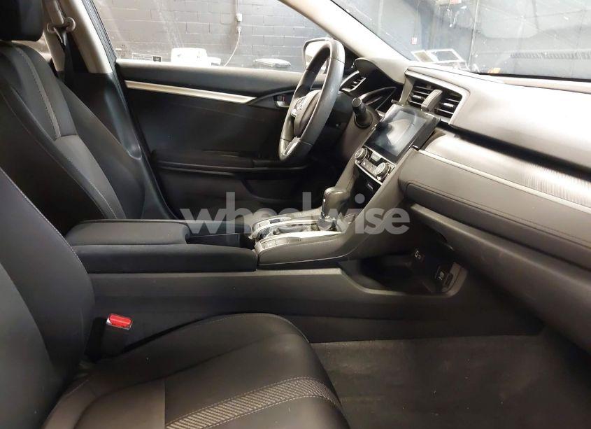 Photo 5 of 2017 Honda Civic EX (VIN 2HGFC2F73HH564235)