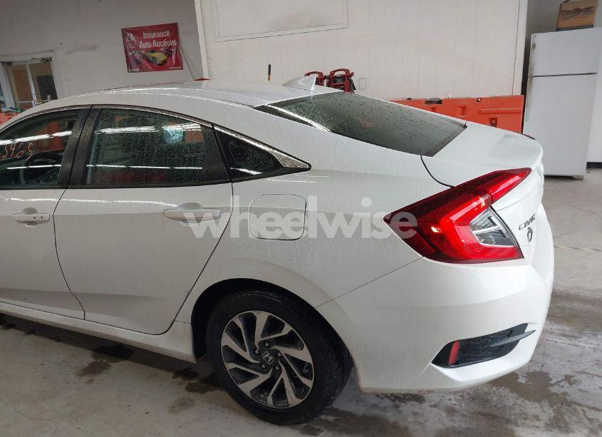 Photo 3 of 2017 Honda Civic EX (VIN 2HGFC2F73HH567054)