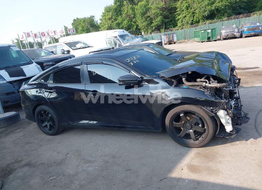 Photo 13 of 2018 Honda Civic EX (VIN 2HGFC2F73JH513243)