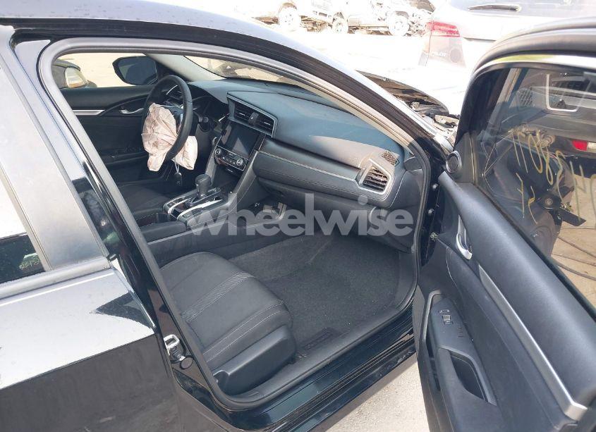 Photo 5 of 2018 Honda Civic EX (VIN 2HGFC2F73JH513243)