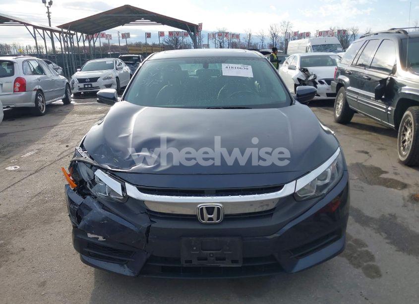 Photo 12 of 2018 Honda Civic EX (VIN 2HGFC2F73JH516093)
