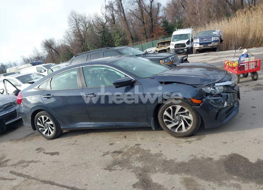 Photo 13 of 2018 Honda Civic EX (VIN 2HGFC2F73JH516093)