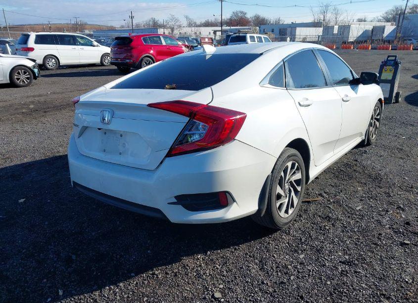 Photo 4 of 2018 Honda Civic EX (VIN 2HGFC2F73JH518992)