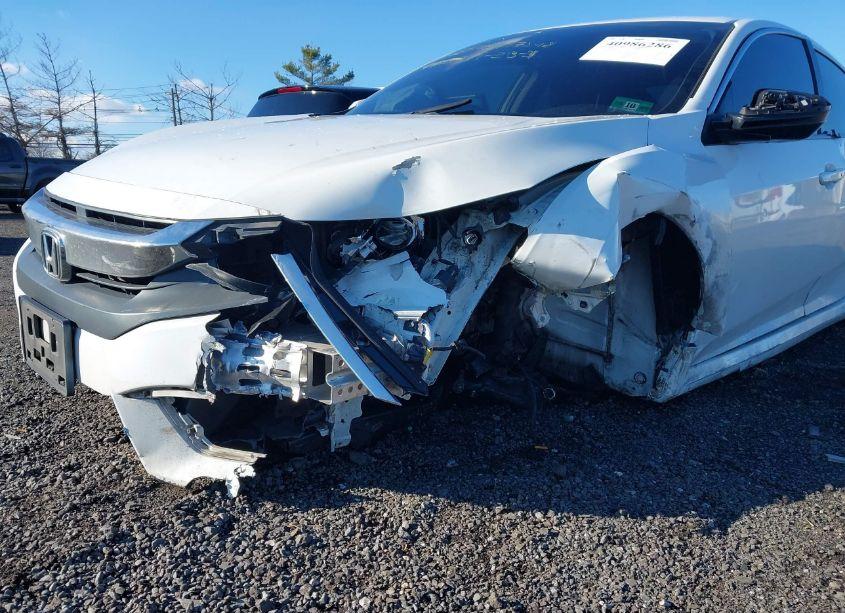 Photo 6 of 2018 Honda Civic EX (VIN 2HGFC2F73JH518992)