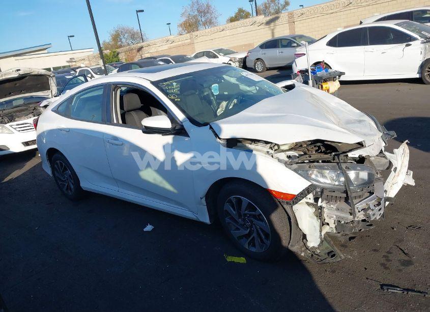 Photo 13 of 2018 Honda Civic EX (VIN 2HGFC2F73JH543889)