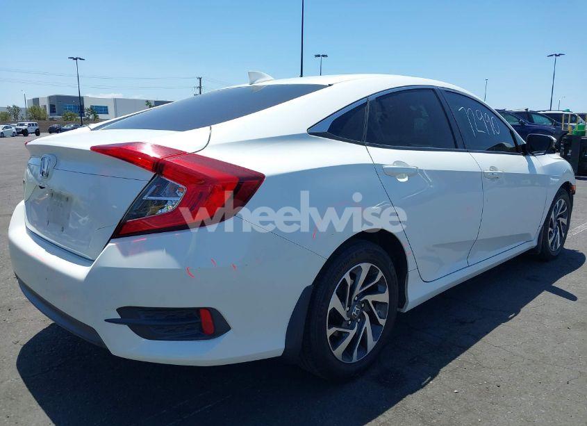 Photo 4 of 2018 Honda Civic EX (VIN 2HGFC2F73JH551118)