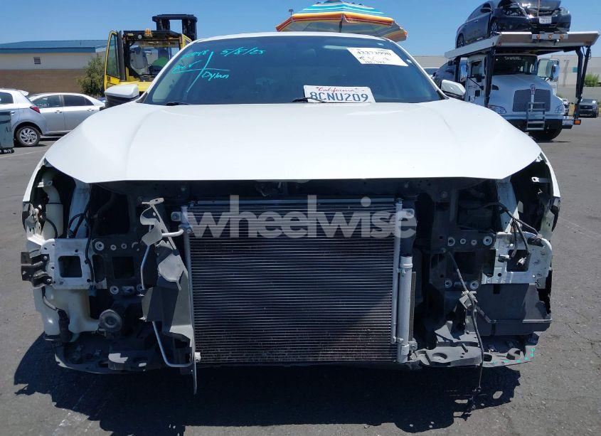 Photo 6 of 2018 Honda Civic EX (VIN 2HGFC2F73JH551118)