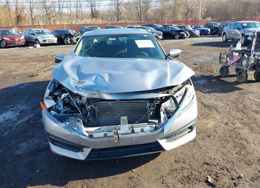 Photo 12 of 2018 Honda Civic EX (VIN 2HGFC2F73JH572065)