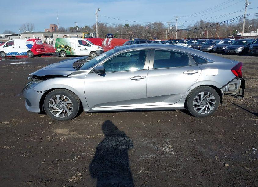 Photo 14 of 2018 Honda Civic EX (VIN 2HGFC2F73JH572065)