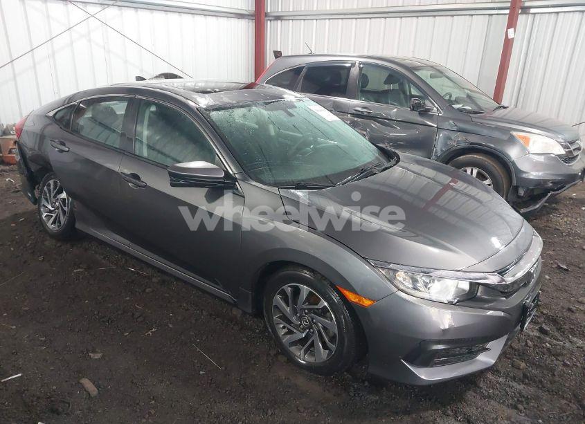 2018 Honda Civic EX (VIN 2HGFC2F73JH597127) main photo