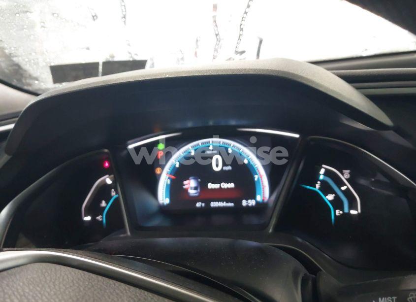 Photo 15 of 2018 Honda Civic EX (VIN 2HGFC2F73JH597127)