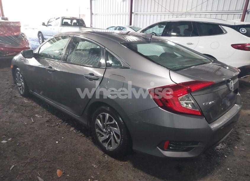 Photo 3 of 2018 Honda Civic EX (VIN 2HGFC2F73JH597127)