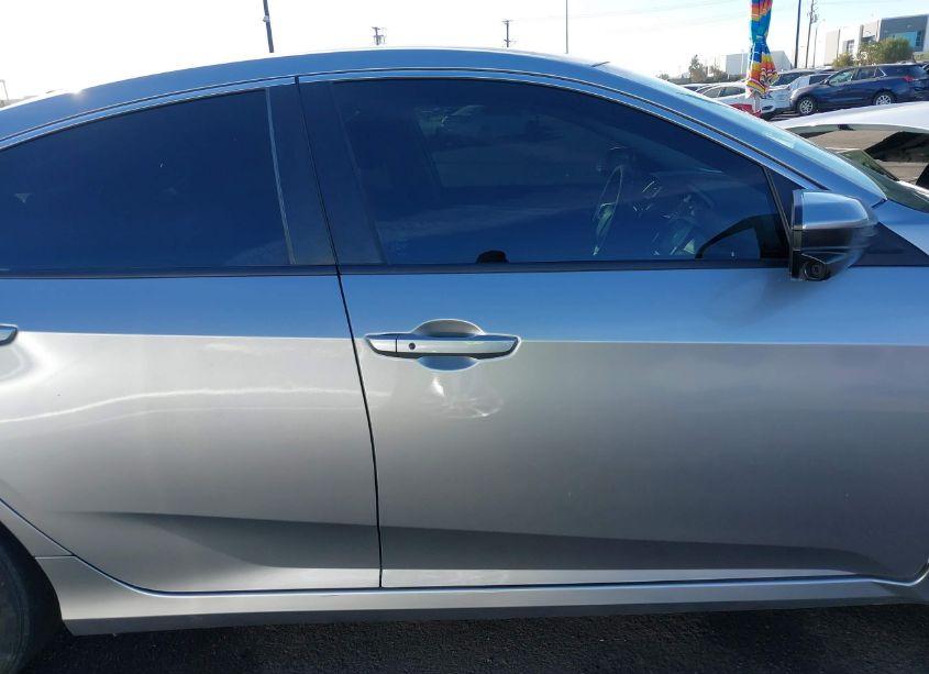 Photo 13 of 2018 Honda Civic EX (VIN 2HGFC2F73JH609048)