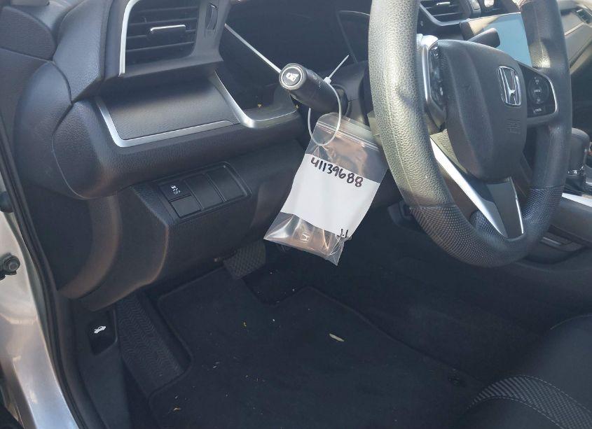 Photo 17 of 2018 Honda Civic EX (VIN 2HGFC2F73JH609048)