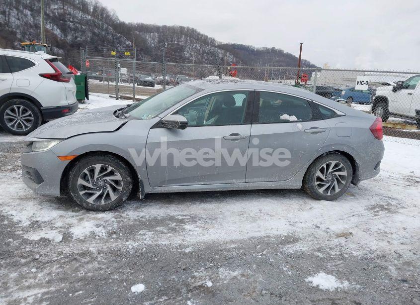 Photo 15 of 2016 Honda Civic EX (VIN 2HGFC2F74GH531632)