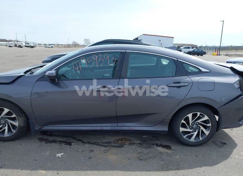 Photo 14 of 2017 Honda Civic EX (VIN 2HGFC2F74HH524486)