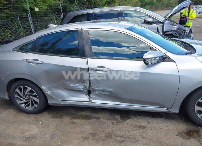 Photo 13 of 2017 Honda Civic EX (VIN 2HGFC2F74HH567001)