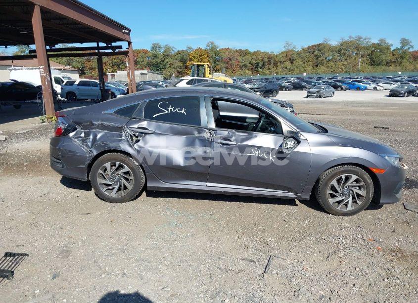 Photo 13 of 2017 Honda Civic EX (VIN 2HGFC2F74HH570108)