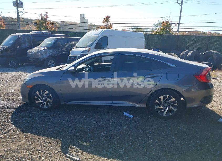 Photo 14 of 2017 Honda Civic EX (VIN 2HGFC2F74HH570108)
