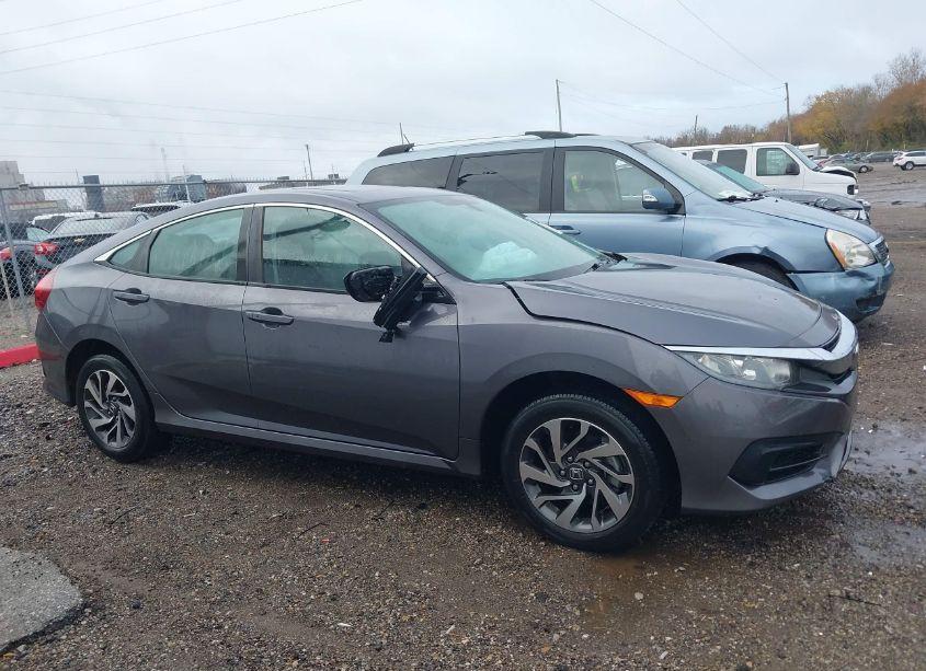 Photo 13 of 2018 Honda Civic EX (VIN 2HGFC2F74JH505569)