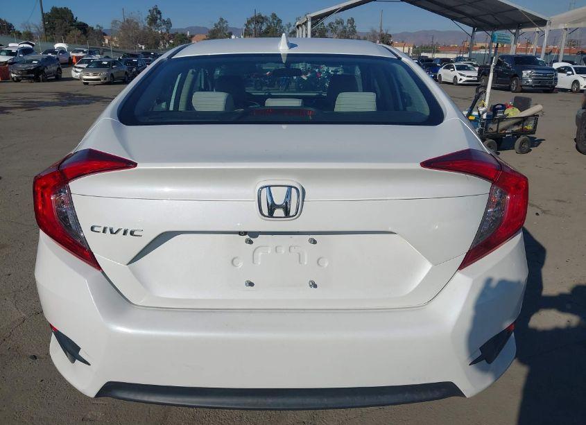 Photo 16 of 2018 Honda Civic EX (VIN 2HGFC2F74JH507774)