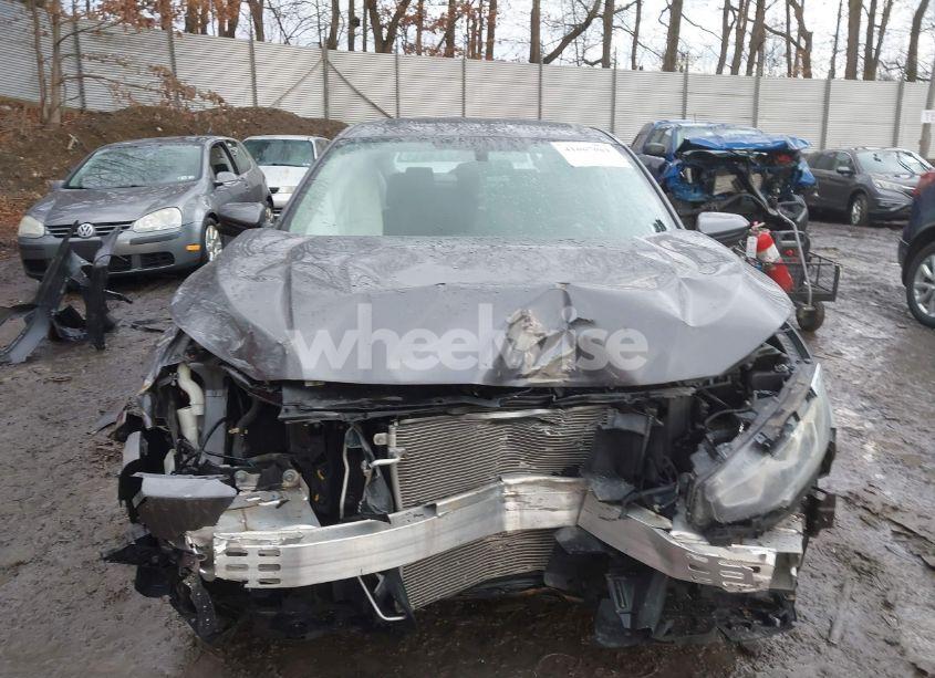 Photo 13 of 2018 Honda Civic EX (VIN 2HGFC2F74JH517205)