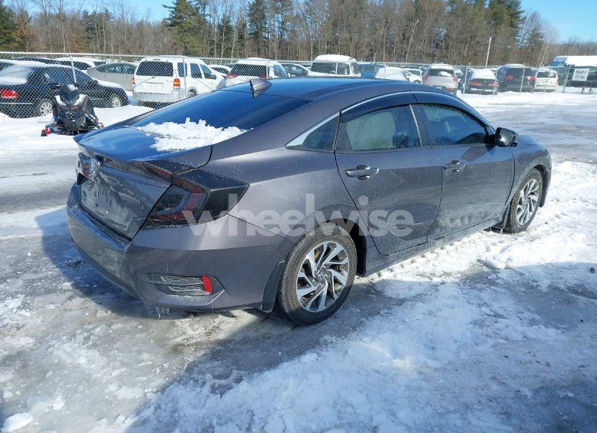 Photo 4 of 2018 Honda Civic EX (VIN 2HGFC2F74JH559969)