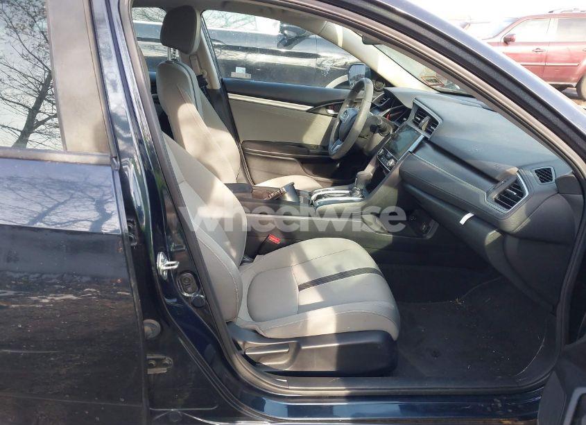 Photo 5 of 2018 Honda Civic EX (VIN 2HGFC2F74JH579283)