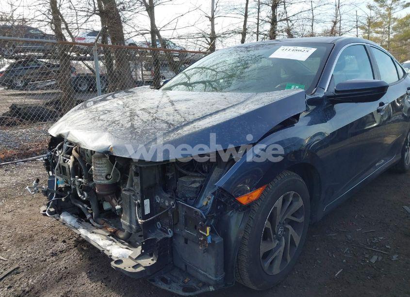 Photo 6 of 2018 Honda Civic EX (VIN 2HGFC2F74JH579283)