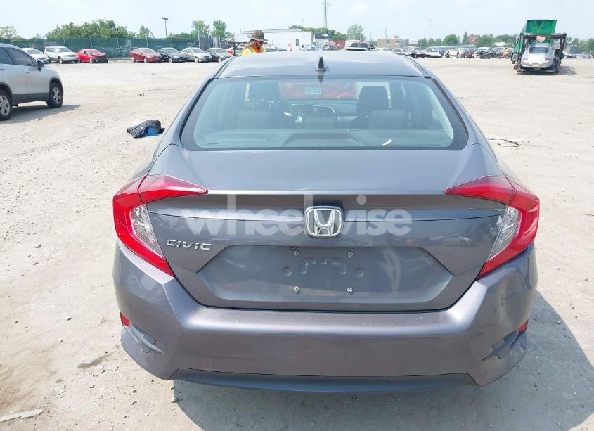 Photo 16 of 2018 Honda Civic EX (VIN 2HGFC2F74JH589988)