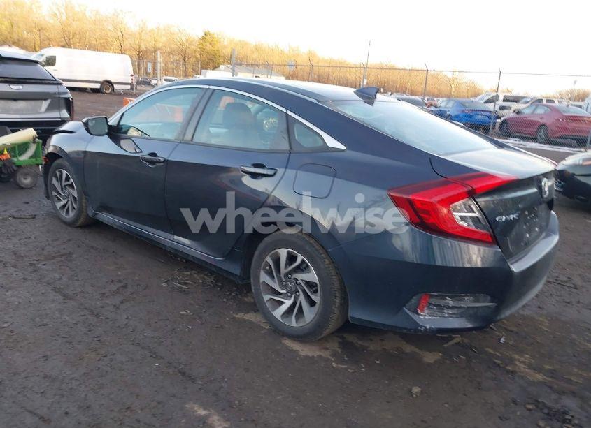 Photo 3 of 2018 Honda Civic EX (VIN 2HGFC2F74JH609723)