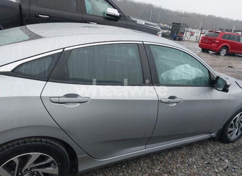 Photo 13 of 2016 Honda Civic EX (VIN 2HGFC2F75GH507906)