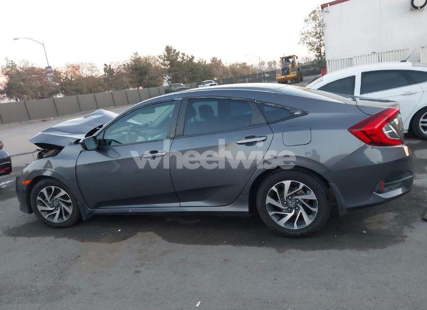 Photo 14 of 2016 Honda Civic EX (VIN 2HGFC2F75GH545183)