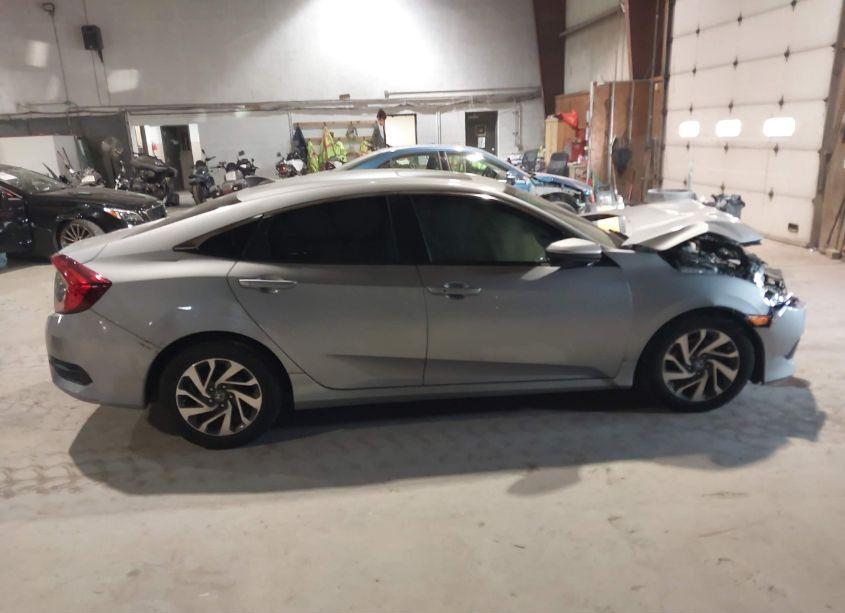 Photo 13 of 2017 Honda Civic EX (VIN 2HGFC2F75HH558789)