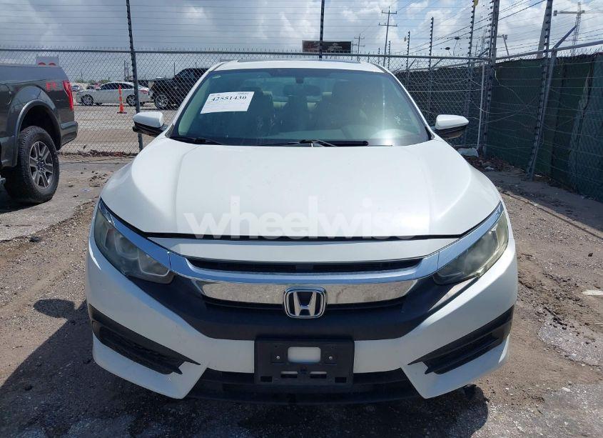 Photo 12 of 2018 Honda Civic EX (VIN 2HGFC2F75JH504611)